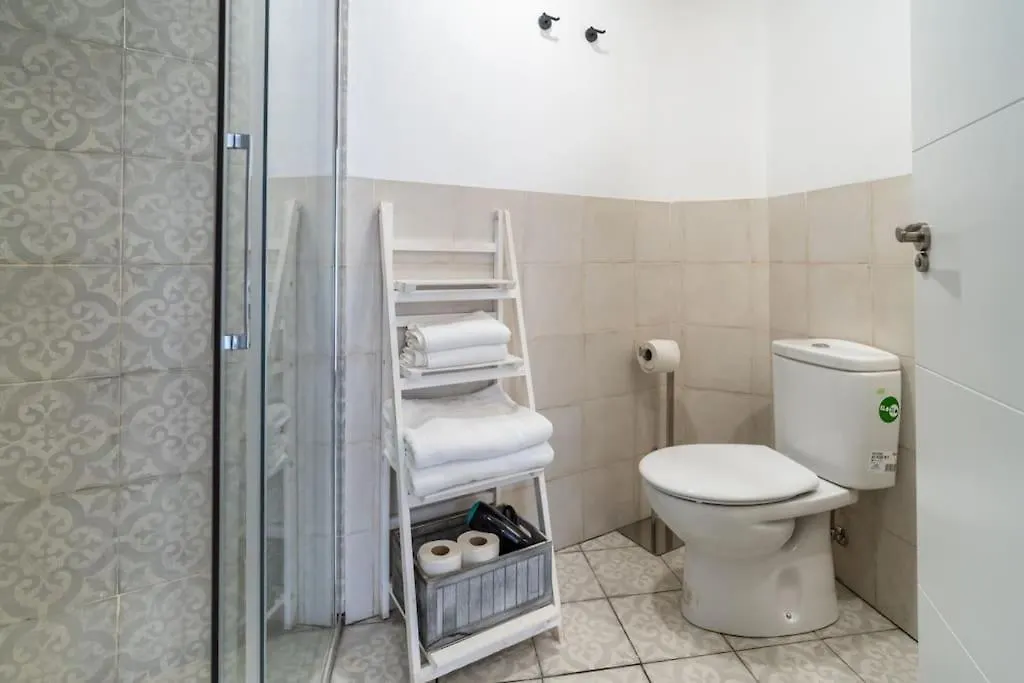Delightful Apartment Steps From Cordoba'S Wonders